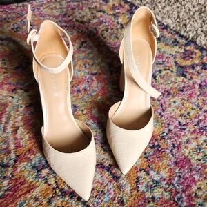 Marc Fisher Gilbson Nude 7.5 M